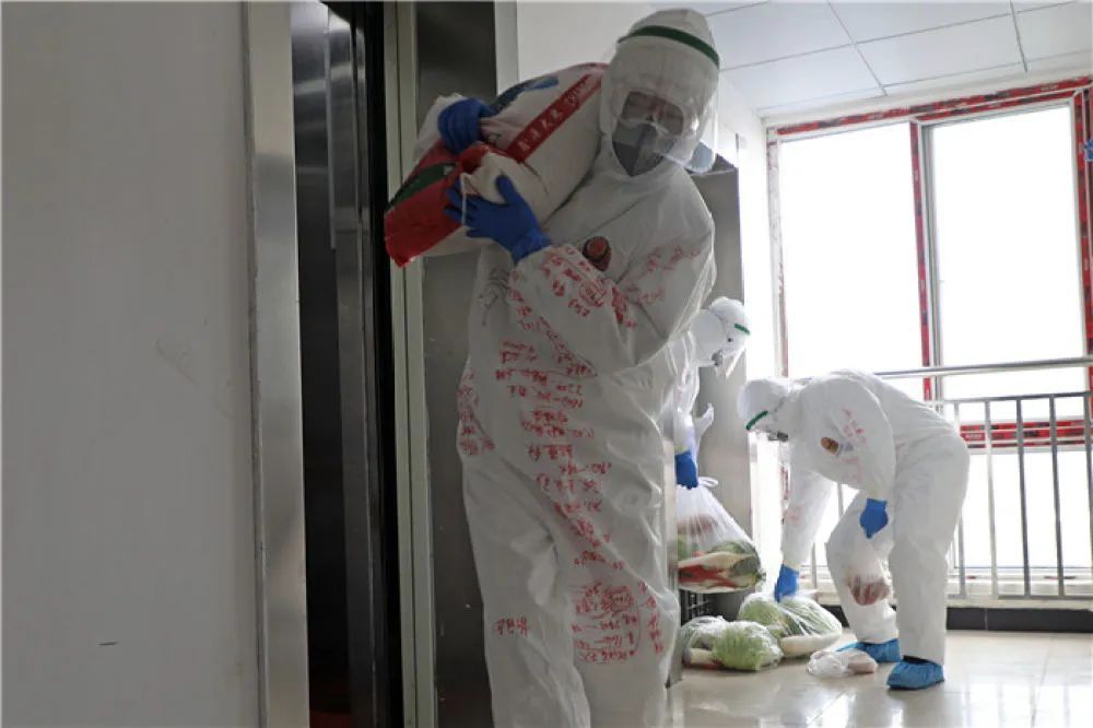 基层工作者的这些“智慧”，让人赞着赞着就哭了