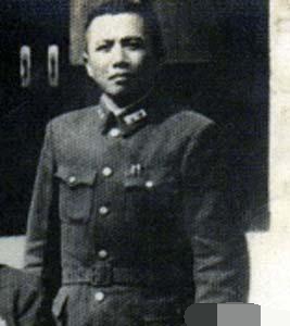 电视剧红日中李天霞的扮演者是谁,红日汤恩伯劝李天霞不要意气用事