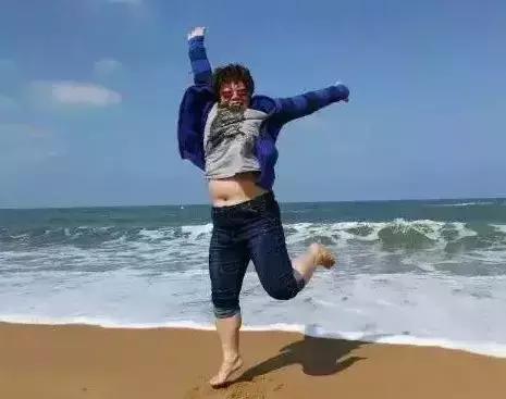 爸妈的拍照技术差距有多大,爸妈一起拍照姿势