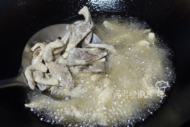 炸蘑菇有水怎么能不溅油,干炸蘑菇时如何不掉糊糊