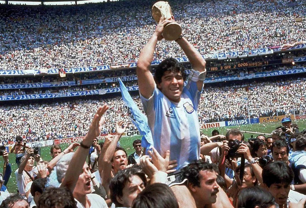 “足球一转黄金百万”，但是没钱足球还真“玩不转”|财智观点