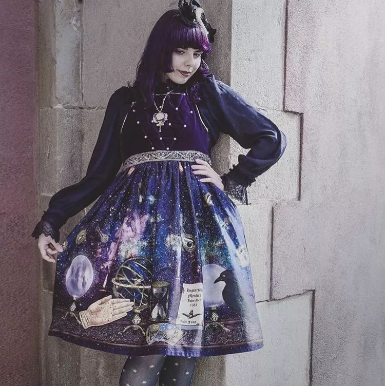 洛丽塔复古宫廷风轻洋装,紫红色洛丽塔洋装