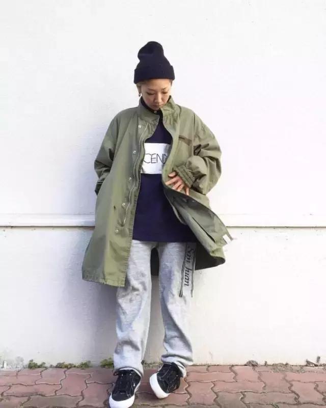 今天余文乐老师要为你们上一堂军装搭配课,答应我要好好学习哟!