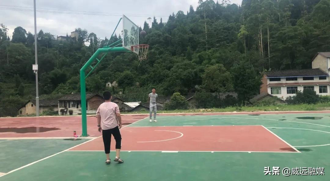 威远县天府运动公园,威远新建体育场