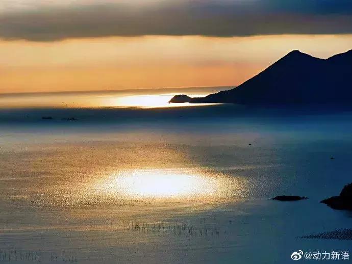 这么一片五彩滩涂奇幻仙境，超惊艳！在福建，厦门动车可以直达