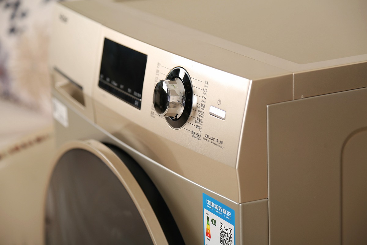 晒衣服不弄干水,晒衣服不脱水会怎么样