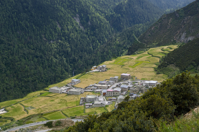 自驾游稻城亚丁攻略视频,成都到稻城亚丁自驾游最佳路线