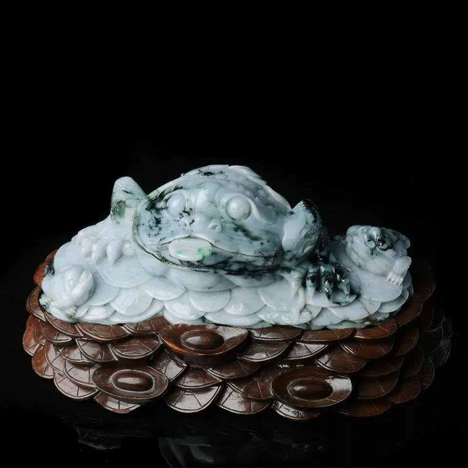 貔貅背白菜寓意是什么,玉白菜和玉貔貅哪个更招财