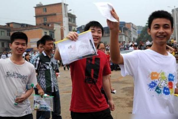 中考落榜职高读哪个学校好,中考落榜不上技校最好的出路