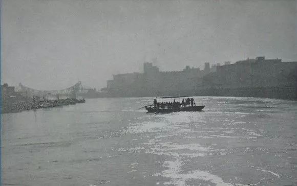 天津卫津路老照片,1998年天津卫津路街景