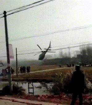 新娘开心的搞笑视频,搞笑gif开心一刻女司机上车