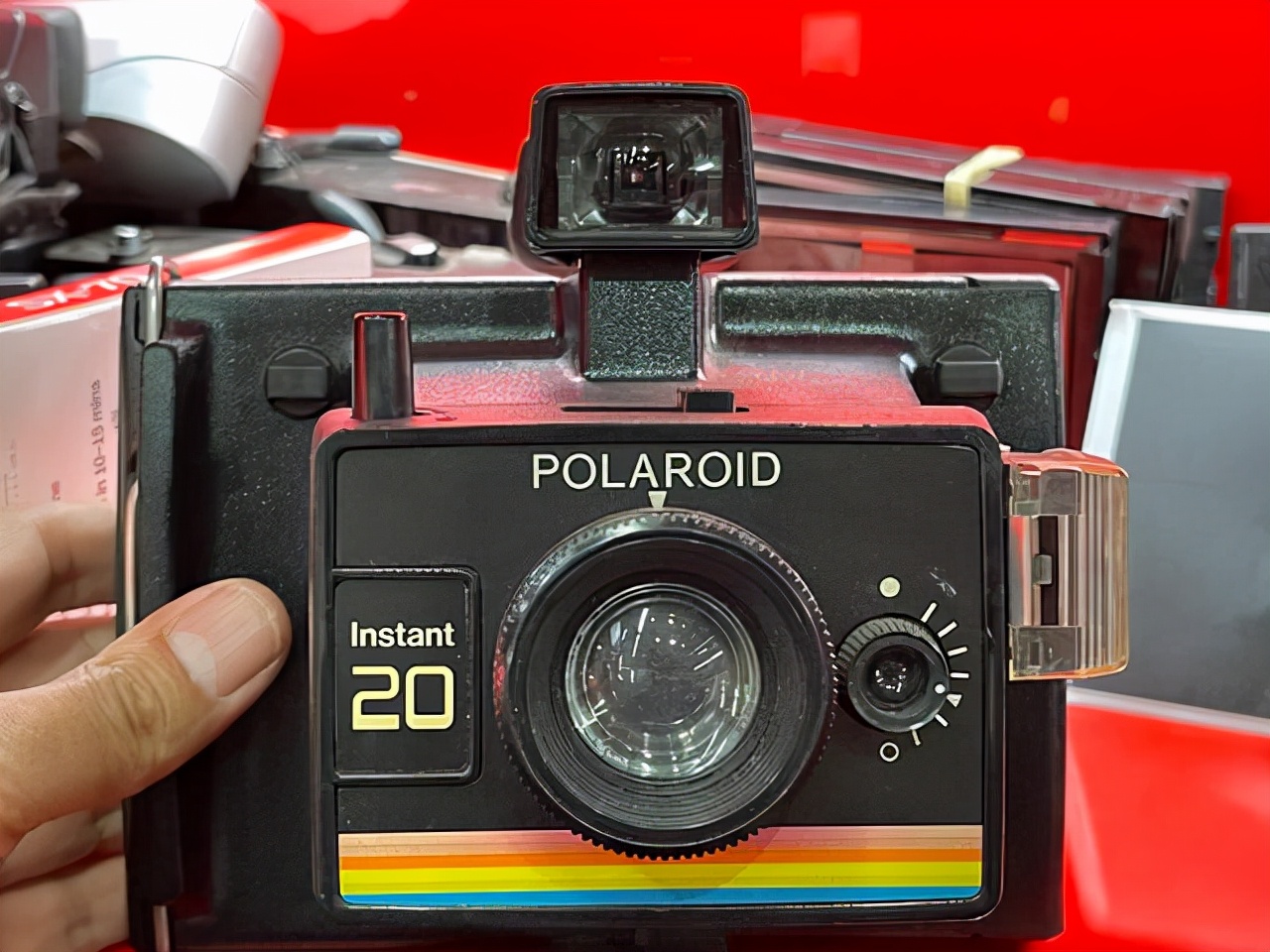 逛沈阳二手相机店：尼康没人要，大炮被放弃，宝丽莱却有很多人找