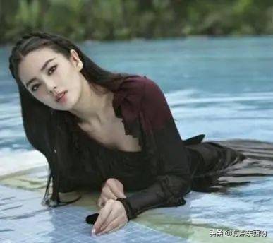 周星驰电影里面的经典角色名,周星驰演过的电影主角名字大全