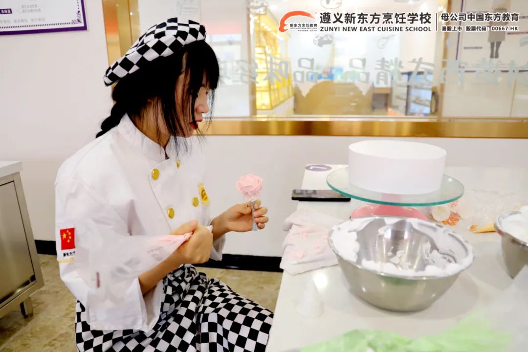 新东方烹饪学校报名学习中餐,遵义新东方烹饪学校的定位是什么