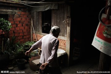 昨晚又梦见你歌曲完整版,妈昨晚我又梦见你了