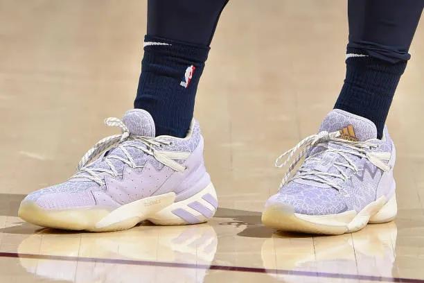 nba2019总决赛g5杜兰特上脚球鞋,nba球员上脚球鞋特雷杨2