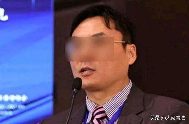 鲍毓明回应性侵养女案例,鲍毓明性侵14岁养女案