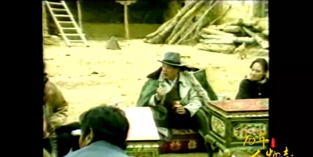 “波拉，波拉，我们舍不得您！”殉职后，成千上万的人呼唤他的名字