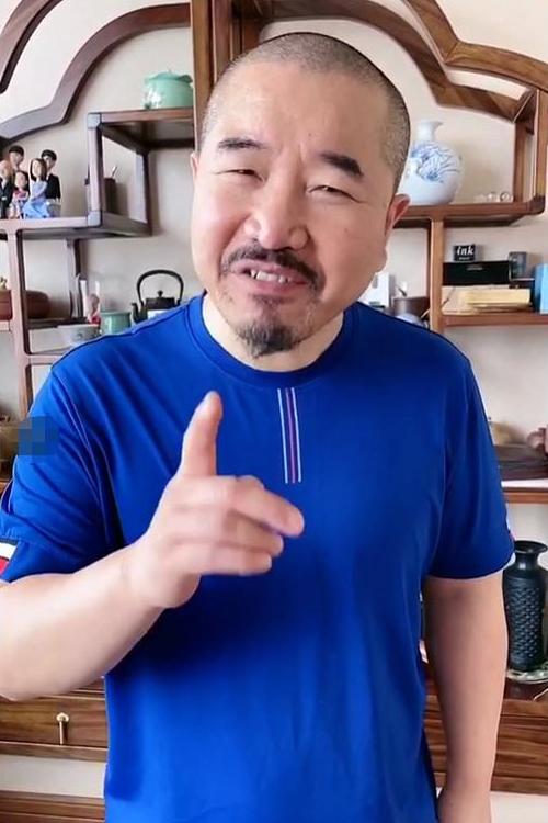 赵本山王小利近照,王小利和师傅赵本山照片大全