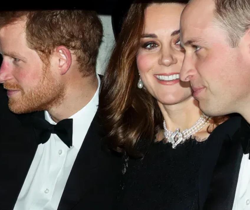 凯特加冕礼项链,凯特红毯造型效果图