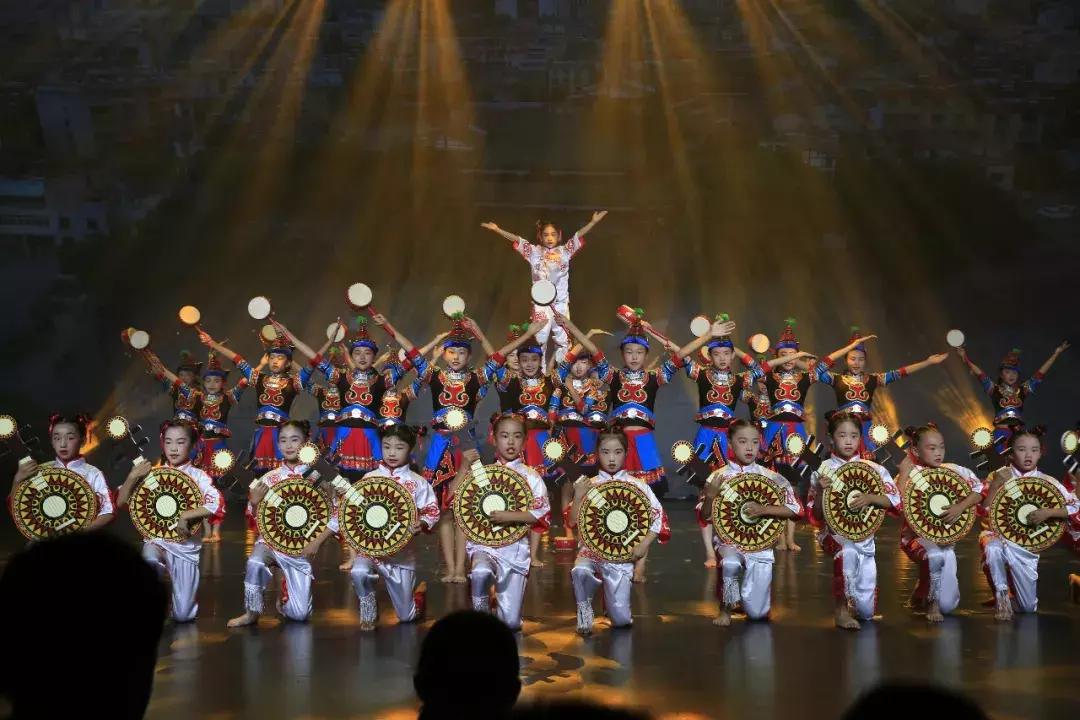 西昌市恰同学少年视频,西昌2019恰同学少年复赛