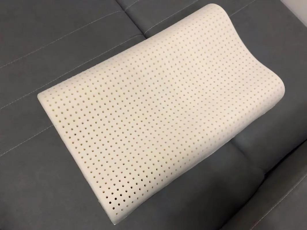 懒熊乳胶枕怎么样,懒熊特拉雷乳胶枕好用吗