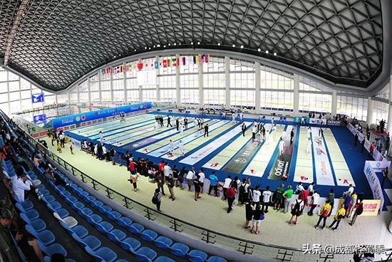 成都室内大型运动场地,周末可以打羽毛球的场子