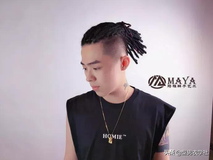 如何选择合适的发型，男生们快来学学