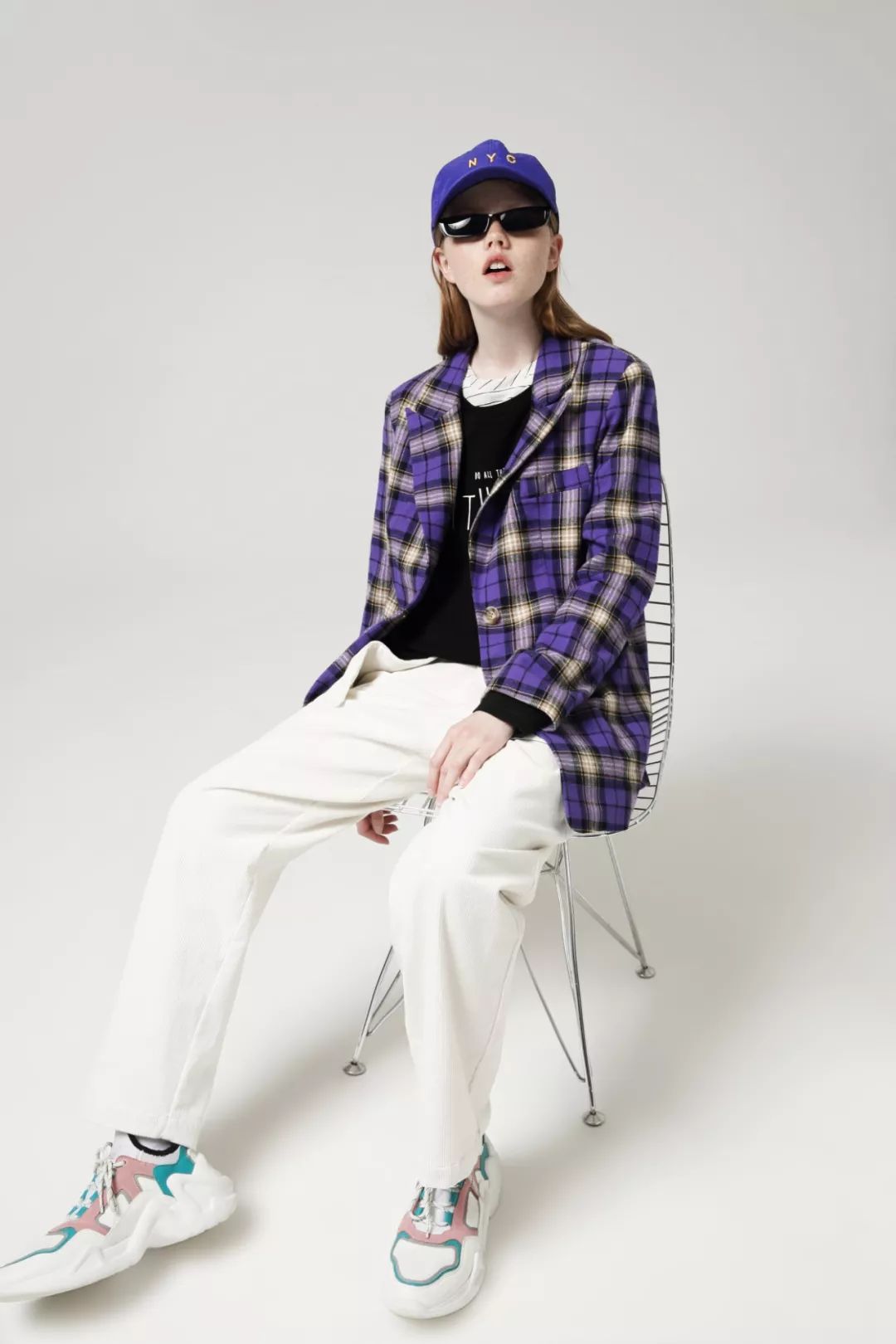 穿搭各种外套,中长款牛仔外套怎么搭配好看夏天