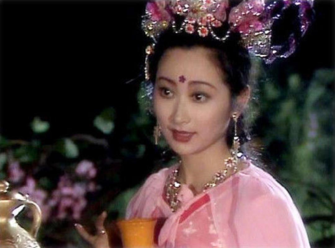 和唐僧对应的女人是谁 (唐僧身边的那个女人是谁)