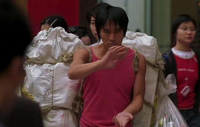 少林足球周星驰版,少林足球周星驰哪一年拍的