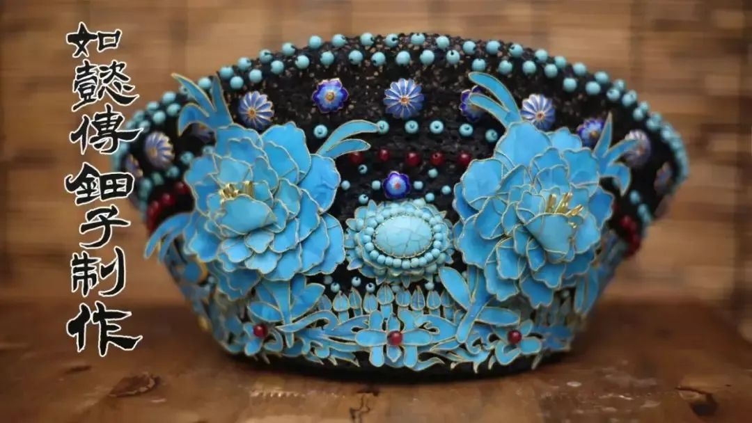 护士小姐用5毛钱的易拉罐，随手一剪猛翻千万倍，网友：手艺牛逼