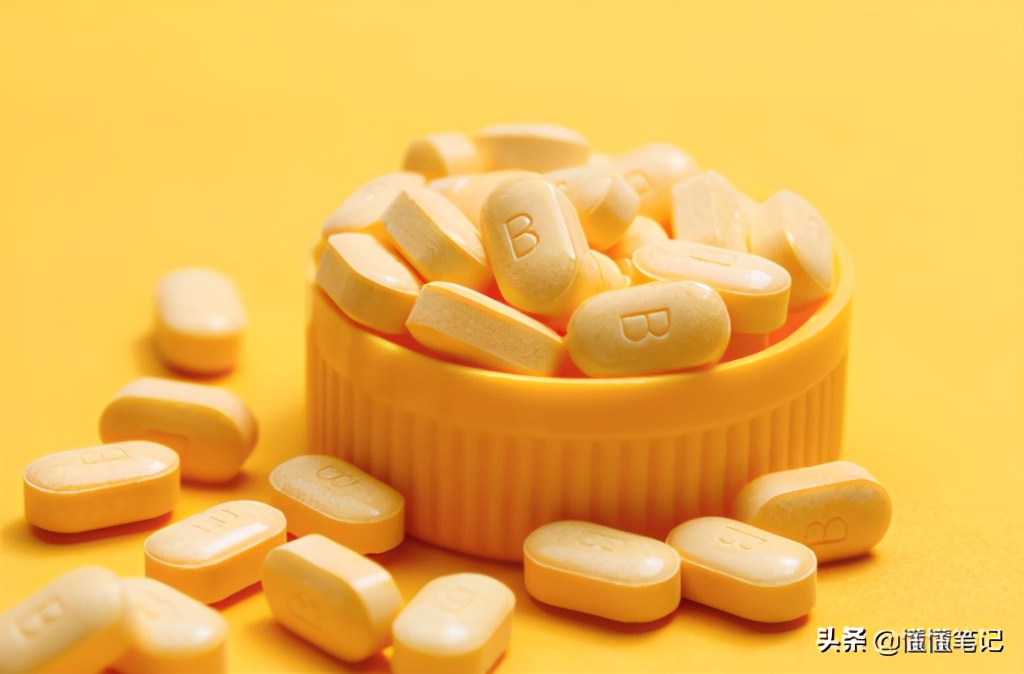 「躺平养生」的95后,能靠保健品换个心安?