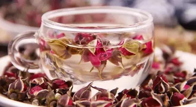 青茶花茶的区别,代用茶花草茶是什么