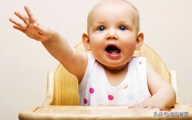 孩子随时可能“袭胸”，妈妈除了尴尬，更要做好这些事