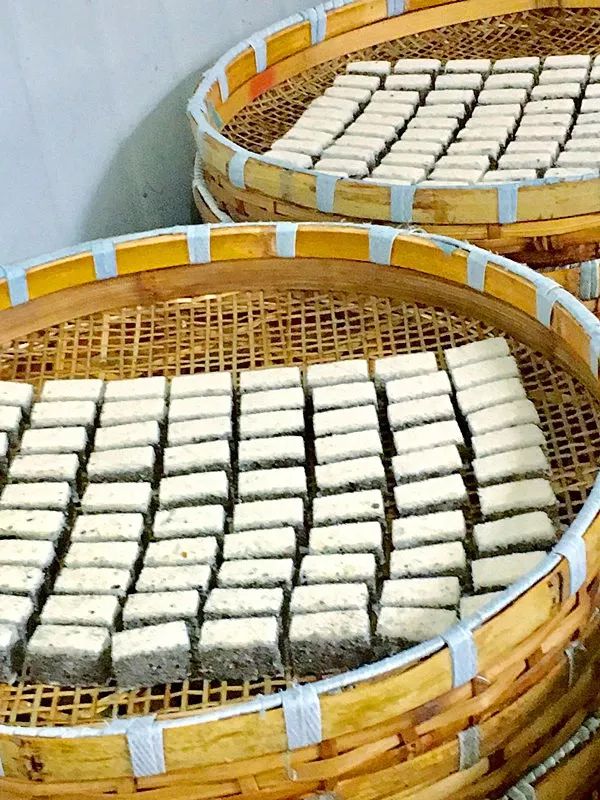 回忆杀!这些霸占你童年的传统小吃,每一样都戳中泪点