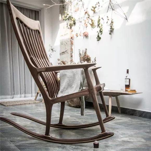 一椅在手,女神我有!!令100位女性瞬间HIGH翻的“十把椅子”