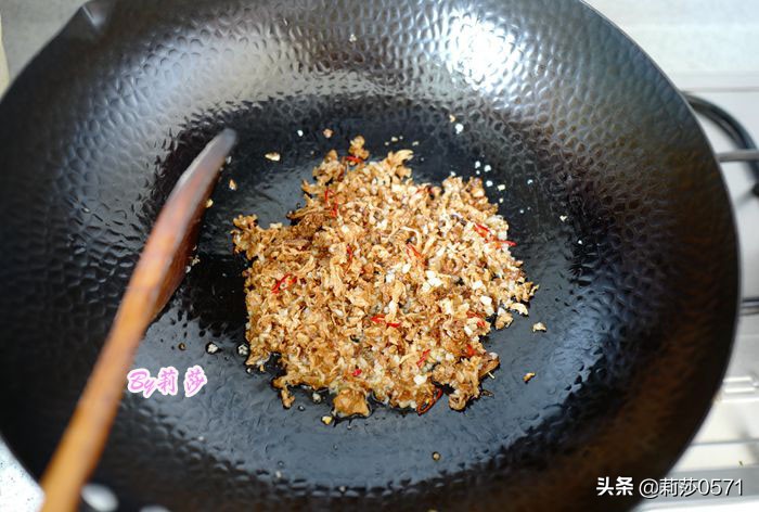 蒜香螃蟹的最简单做法,螃蟹的既简单又好吃的做法