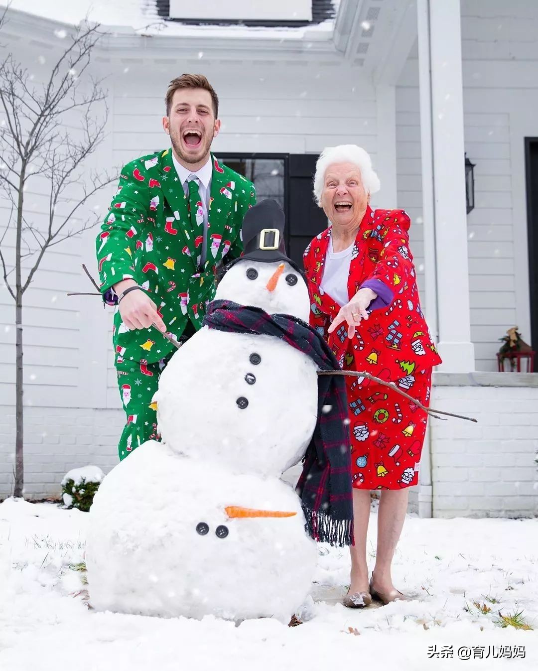 93岁奶奶恶搞27岁孙子一夜爆红！千万网友实力围观：奶奶太坑了！