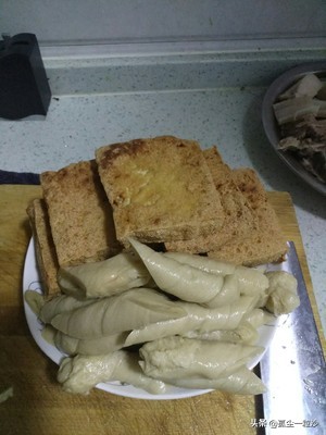 凌云路老济宁甏肉干饭中午几点,老济宁正宗甏肉干饭做法揭秘