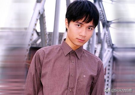 古巨基的20年爱情路终成眷属,49岁古巨基晒父子温馨互动