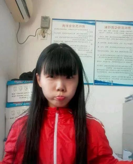 90后工地美女工人,女生工地做什么有5000工资