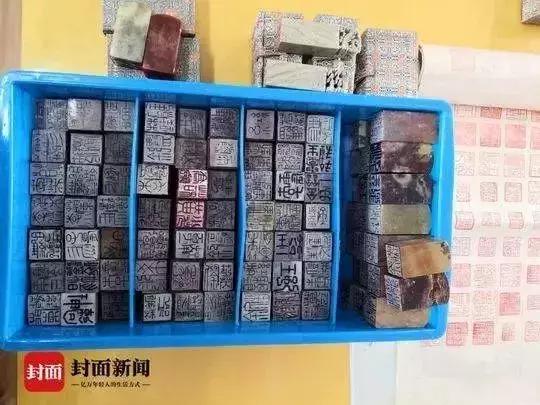 高校定制17000枚戒指送毕业生,硬核大学开学送戒指