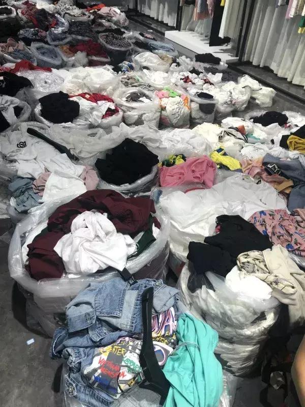 姹熸箹鎴愰兘鍎垮コ,鎴愰兘鐨勬睙婀栧効濂充竴鍗婂湪涔濋緳