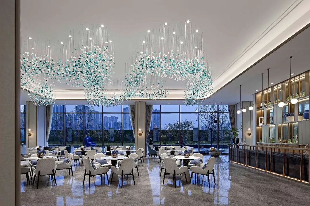 方黄新作丨750㎡以扇为媒，追寻东风西渐的童孩梦境