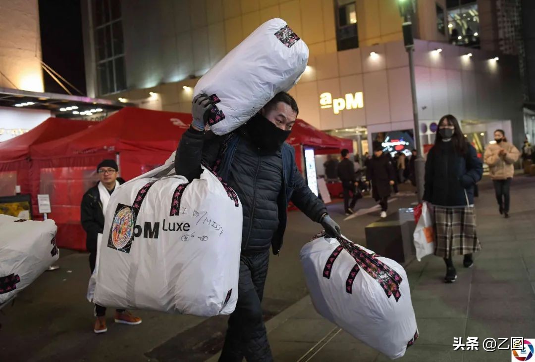 摄影师盘点2020年照片,摄影师用9张照片回顾2020年