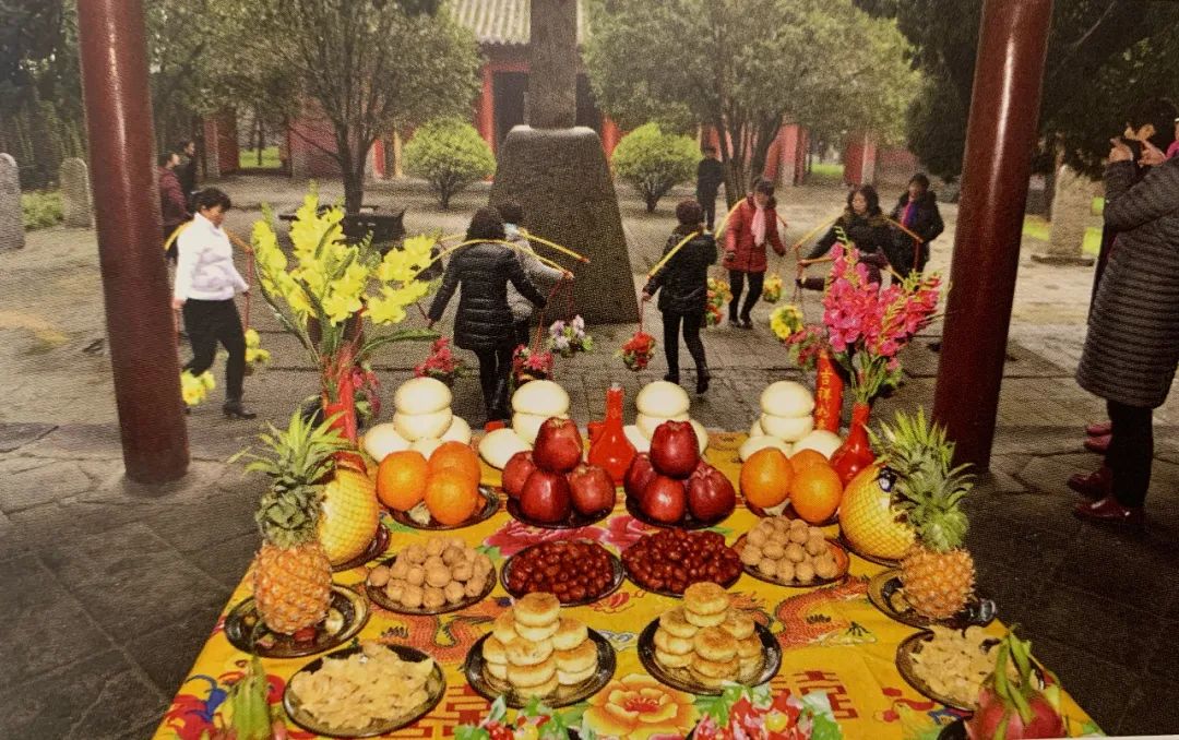 二十四节气春分的故事,春分手抄报二十四节气