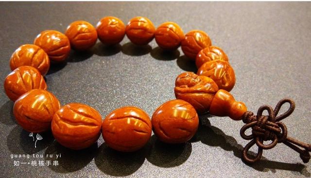 文玩桃核手串晒一晒,文玩桃核手串制作的办法