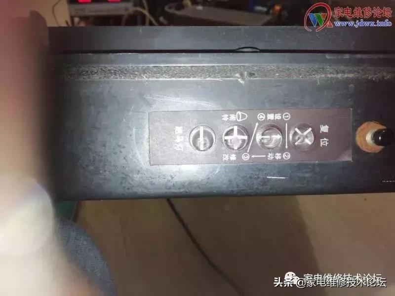 万年历调整按键失灵怎么弄,万年历时钟时间乱了调整按键失灵