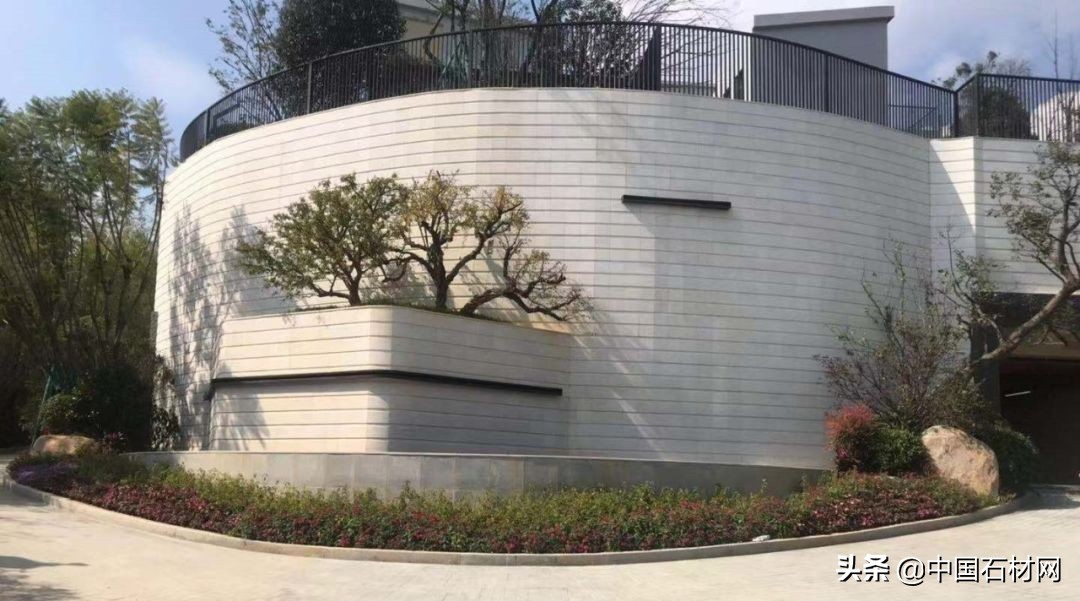 这里的石头凭什么这么“撩”人，因为她美啊